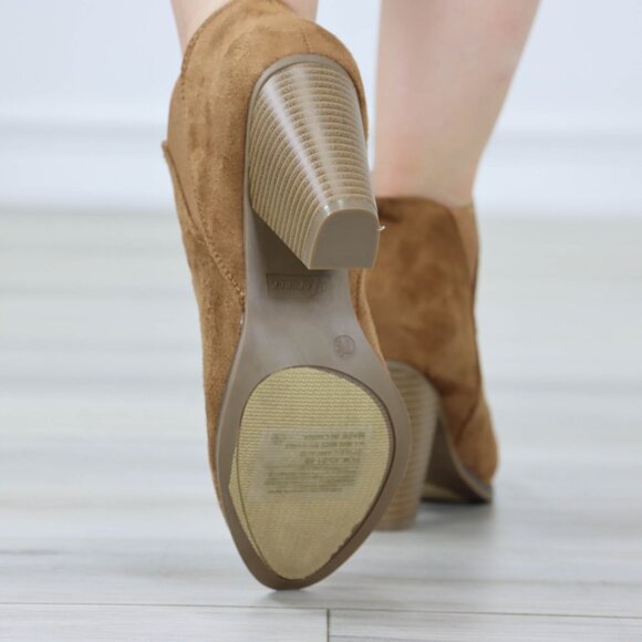 Tan Suede Ankle Boots Chelsea Pointed Toe Cone High Heel Booties - Picture 4 of 10